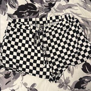 SHEIN Black & White Checkerboard Drawstring Lounge Shorts **size L but fit S/M**